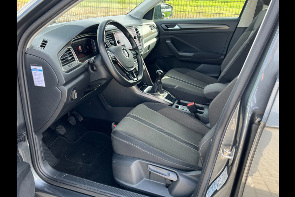 Volkswagen T-Roc 1.0 TSI Style | 1ste eigenaar | PDC | Carplay | Navi |
