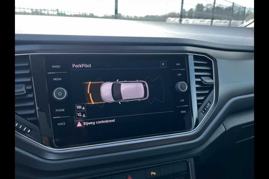 Volkswagen T-Roc 1.0 TSI Style | 1ste eigenaar | PDC | Carplay | Navi |