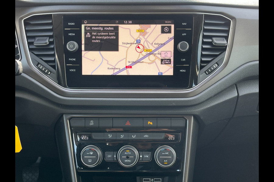 Volkswagen T-Roc 1.0 TSI Style | 1ste eigenaar | PDC | Carplay | Navi |