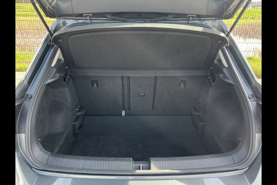 Volkswagen T-Roc 1.0 TSI Style | 1ste eigenaar | PDC | Carplay | Navi |