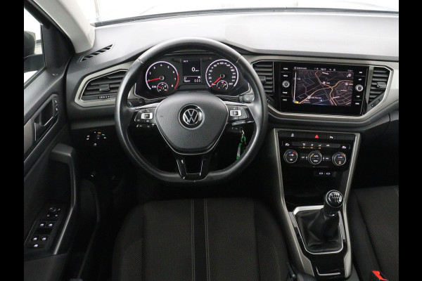 Volkswagen T-Roc 1.0 TSI Style Business | Adaptive cruise | Carplay | Navigatie | DAB | Climate control | Bluetooth | Parkeerhulp