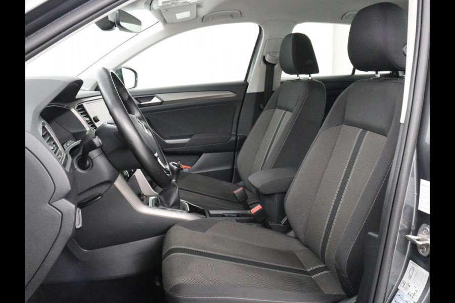 Volkswagen T-Roc 1.0 TSI Style Business | Adaptive cruise | Carplay | Navigatie | DAB | Climate control | Bluetooth | Parkeerhulp