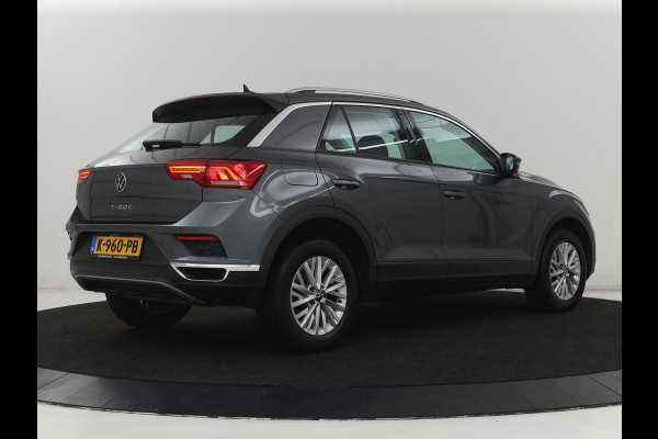 Volkswagen T-Roc 1.0 TSI Style Business | Adaptive cruise | Carplay | Navigatie | DAB | Climate control | Bluetooth | Parkeerhulp