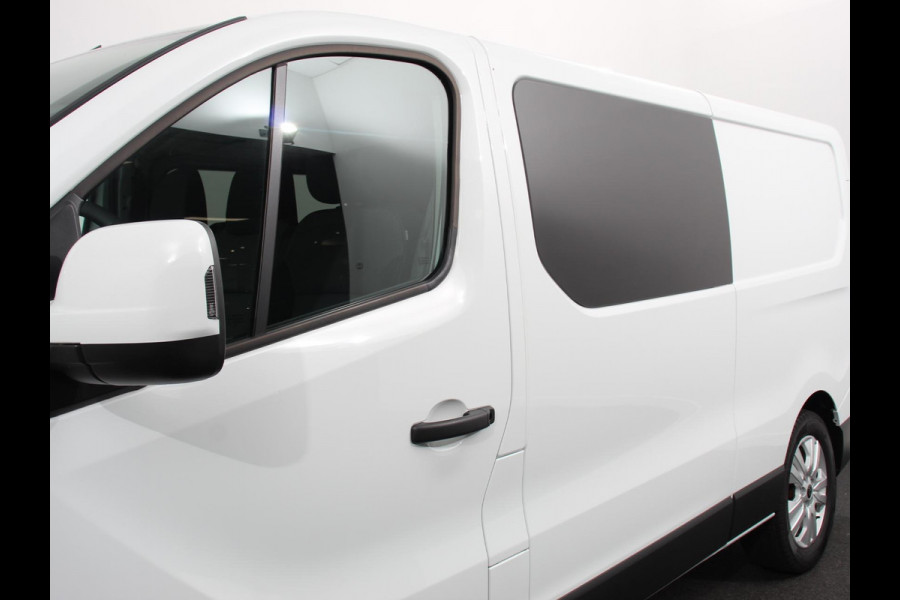 Renault Trafic 2.0 Blue dC1 150PK L2H1 Advance Dubbele Cabine Navigatie Airco Lichtmetalen velgen Betimmering Trekhaak Camera Parkeer sensoren Dab