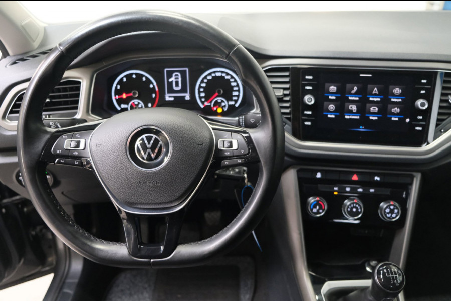 Volkswagen T-Roc 1.0 TSI Style - N.A.P. Airco, Cruise, PDC, Carplay.