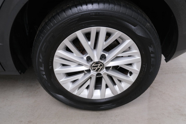 Volkswagen T-Roc 1.0 TSI Style - N.A.P. Airco, Cruise, PDC, Carplay.