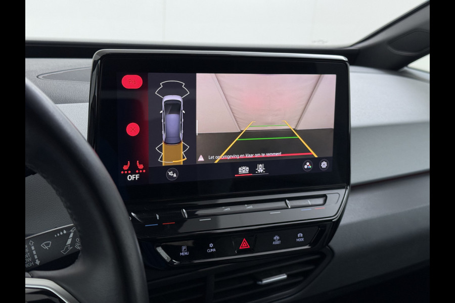 Volkswagen ID.3 First Plus 62kWh Camera Navi-Pro Adap.Cruise Matrix led 19" Ecc Apple Carplay Android Auto SOH 91% Stoel+Stuurverwarming Lmv Privacy Glas Keyless Advanced Rijstrooksensor Led-a.licht dynamisch 1e Eigenaar Dealeronderhouden Origineel Nederlandse Auto
