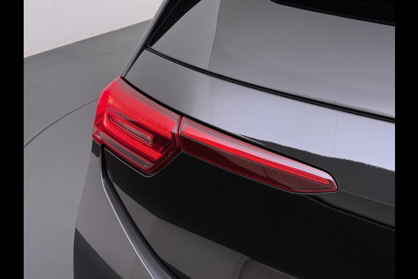 Volkswagen ID.3 First Plus 62kWh Camera Navi-Pro Adap.Cruise Matrix led 19" Ecc Apple Carplay Android Auto SOH 91% Stoel+Stuurverwarming Lmv Privacy Glas Keyless Advanced Rijstrooksensor Led-a.licht dynamisch 1e Eigenaar Dealeronderhouden Origineel Nederlandse Auto