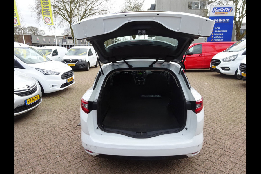 Renault Mégane VAN 1.5 dCi 110 PK AIRCO NAVIGATIE CRUISE CONTROL SCHUIFDEUR