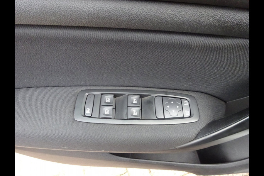 Renault Mégane VAN 1.5 dCi 110 PK AIRCO NAVIGATIE CRUISE CONTROL SCHUIFDEUR