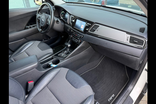 Kia Niro 1.6 GDi Hybrid DynamicLine - Automaat - Navi - Climate - Parkeerhulp