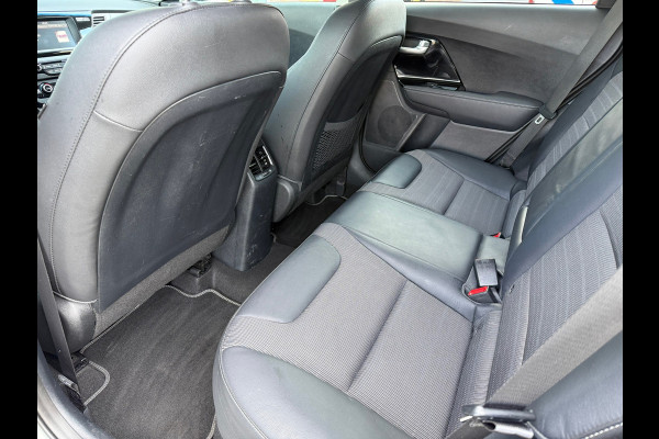 Kia Niro 1.6 GDi Hybrid DynamicLine - Automaat - Navi - Climate - Parkeerhulp