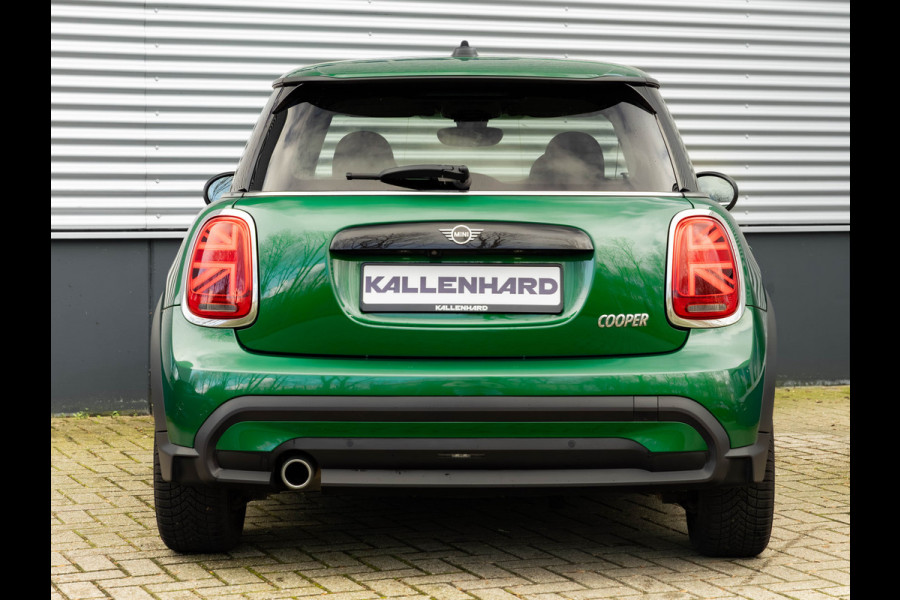 MINI Mini 1.5 Cooper - Automaat - Camera - Apple Carplay - Stoelverwarming - Comfort Access