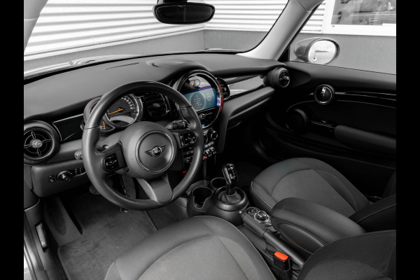 MINI Mini 1.5 Cooper - Automaat - Camera - Apple Carplay - Stoelverwarming - Comfort Access