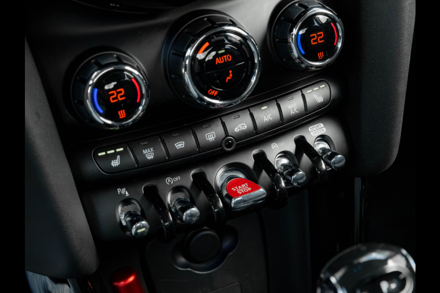 MINI Mini 1.5 Cooper - Automaat - Camera - Apple Carplay - Stoelverwarming - Comfort Access