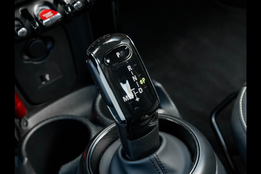 MINI Mini 1.5 Cooper - Automaat - Camera - Apple Carplay - Stoelverwarming - Comfort Access