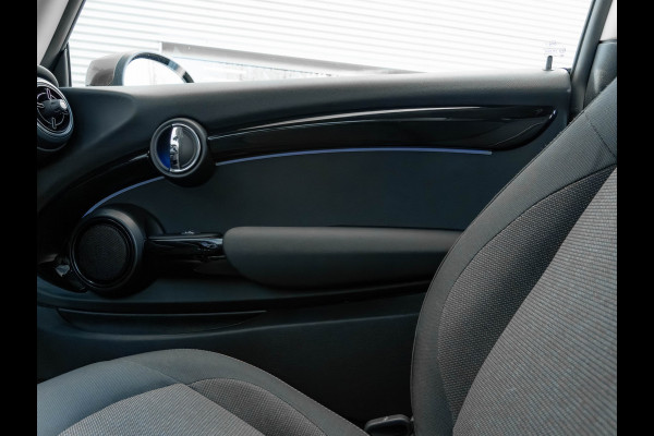 MINI Mini 1.5 Cooper - Automaat - Camera - Apple Carplay - Stoelverwarming - Comfort Access