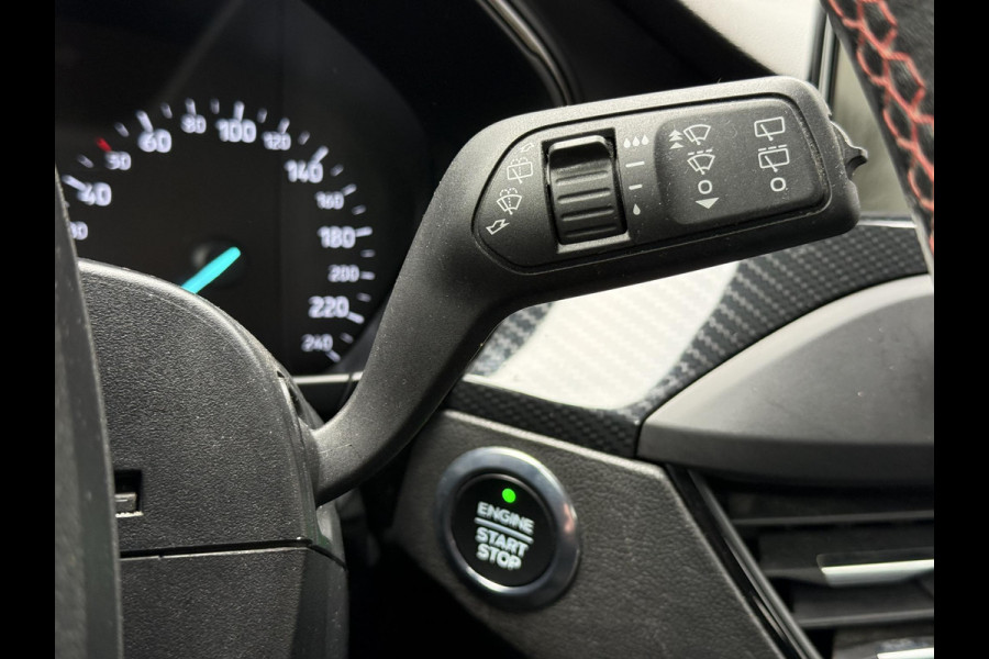Ford FOCUS Wagon 1.0 EcoBoost ST Line Business Navi|Trekhaak|Clima|PDC V+A|Cruise|Stoelverwarming|APK tot 03-2027