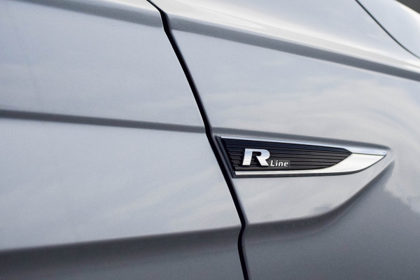 Volkswagen Polo 1.0 TSI Highline R-Line / Cruise Control/ Stoelverwarming/ Parkeersensoren/ 70kW (96PK)