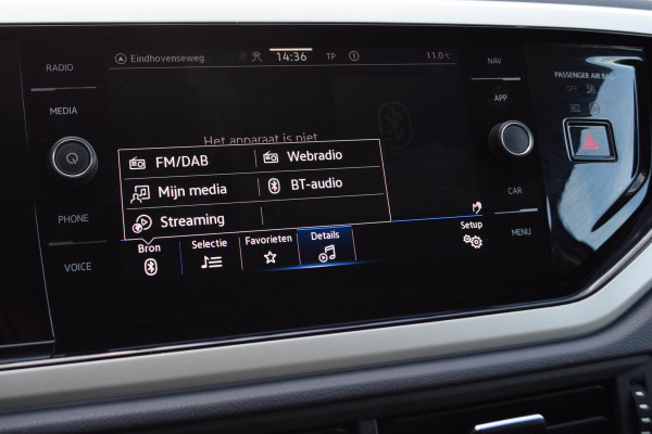 Volkswagen Polo 1.0 TSI Highline R-Line / Cruise Control/ Stoelverwarming/ Parkeersensoren/ 70kW (96PK)