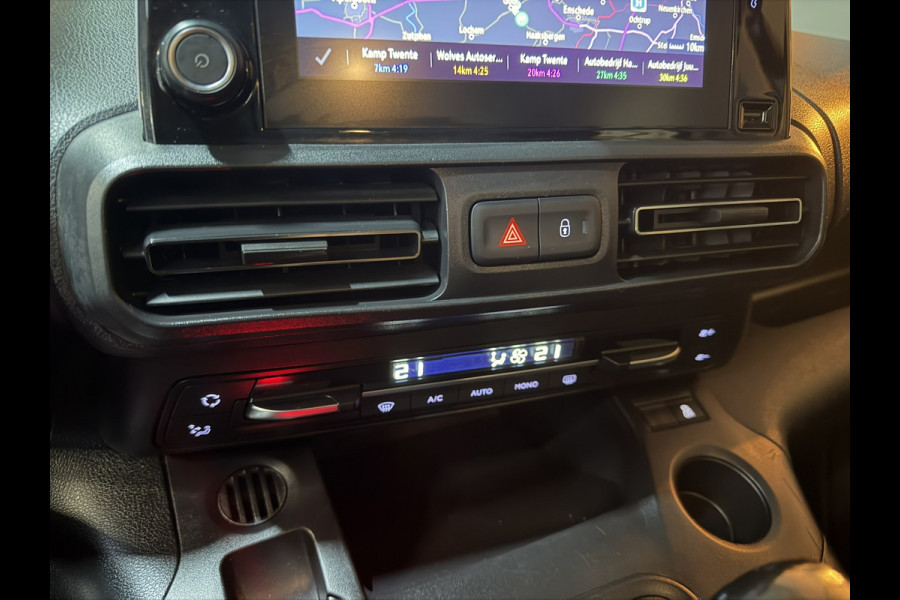 Opel Combo Tour Life 1.2 Turbo Edition Garantie Trekhaak Carplay Blindspot Cruise Navi Clima PDC led Dab Rijklaar