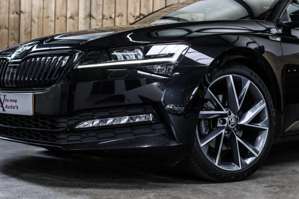 Škoda Superb Combi 1.5 TSI ACT Sportline *Pano*Canton*Camera*Keyless*