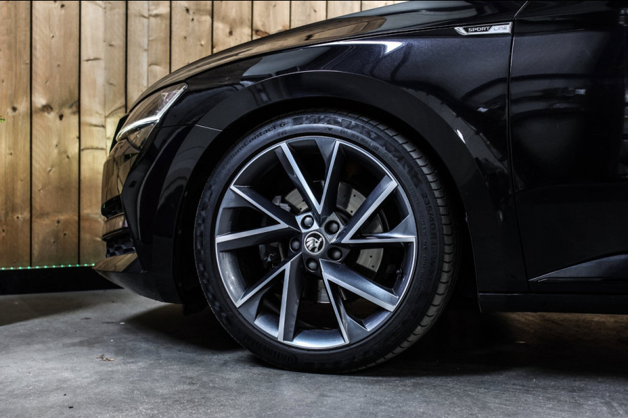 Škoda Superb Combi 1.5 TSI ACT Sportline *Pano*Canton*Camera*Keyless*