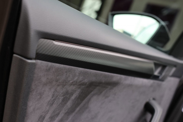 Škoda Superb Combi 1.5 TSI ACT Sportline *Pano*Canton*Camera*Keyless*