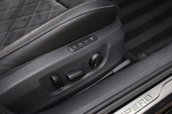 Škoda Superb Combi 1.5 TSI ACT Sportline *Pano*Canton*Camera*Keyless*