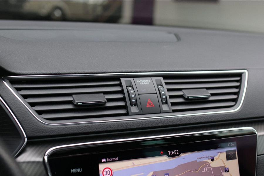 Škoda Superb Combi 1.5 TSI ACT Sportline *Pano*Canton*Camera*Keyless*