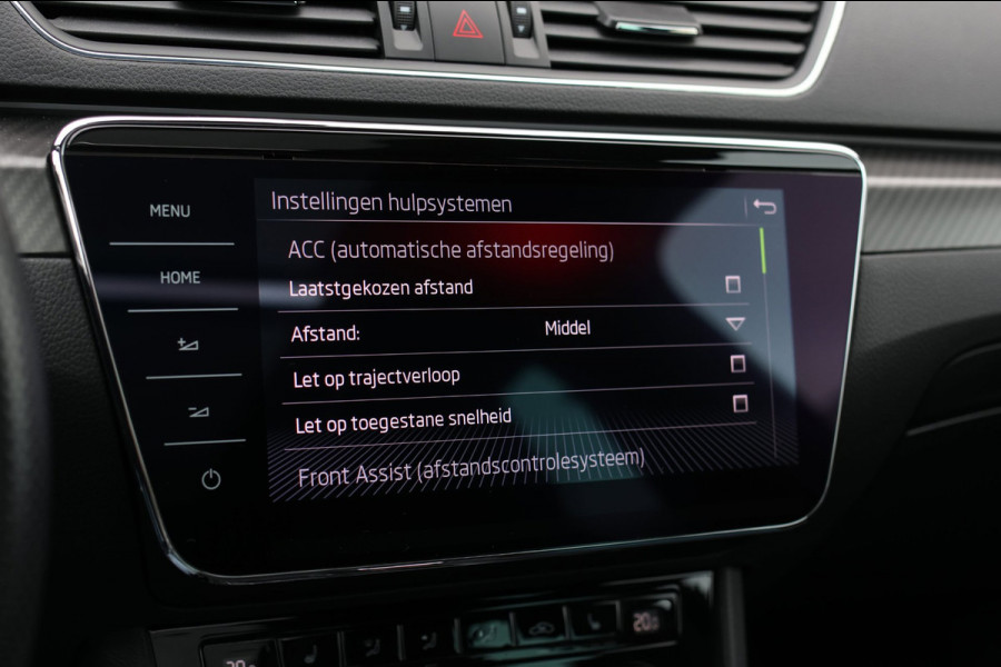 Škoda Superb Combi 1.5 TSI ACT Sportline *Pano*Canton*Camera*Keyless*