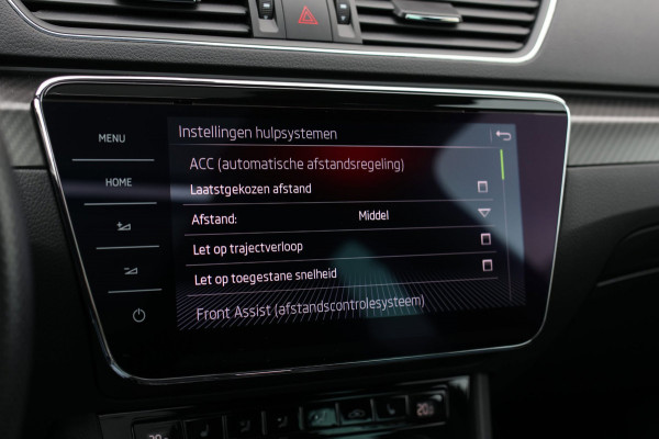 Škoda Superb Combi 1.5 TSI ACT Sportline *Pano*Canton*Camera*Keyless*