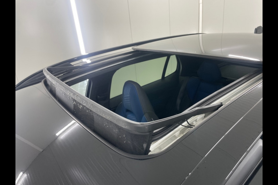 Lynk & Co 01 1.5 262pk PHEV Zwarte Hemel 360°Cam Stoelverw. Pano.dak Plug-in