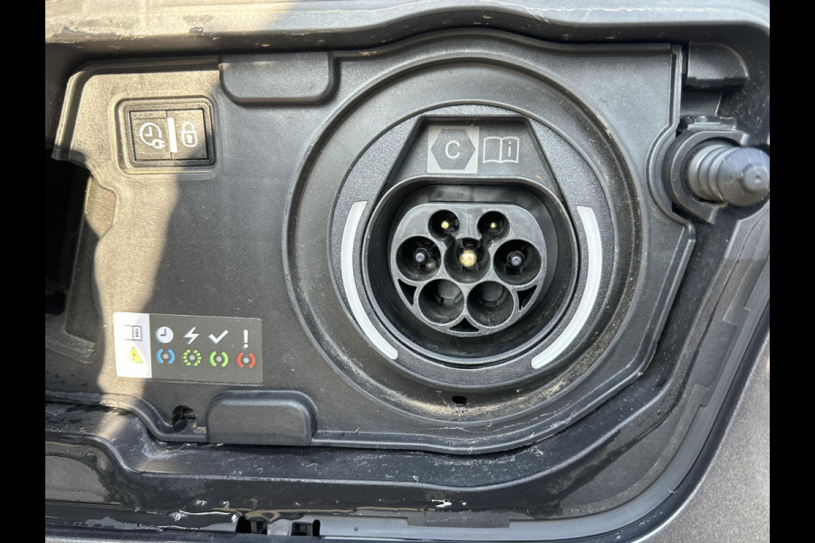 Peugeot 3008 1.6 HYbrid 225 GT VAN €28.900,- NU VOOR SLECHTS €25.440,- Uw LENTEVOORDEEL €3.460,- |PHEV| BLACK OPTIC| ELEK. STOEL + MEMORY| MASSAGESTOELEN| FOCAL AUDIO| STOELVERWARMING| CAMERA VOOR+ ACHTER| ADAPTIVE CRUISE CONTROL| DODE HOEK SENSOR| ELEK. ACHTERKLEP