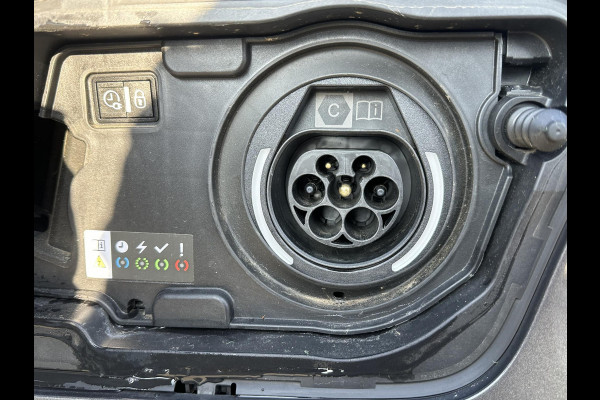 Peugeot 3008 1.6 HYbrid 225 GT VAN €28.900,- NU VOOR SLECHTS €25.440,- Uw LENTEVOORDEEL €3.460,- |PHEV| BLACK OPTIC| ELEK. STOEL + MEMORY| MASSAGESTOELEN| FOCAL AUDIO| STOELVERWARMING| CAMERA VOOR+ ACHTER| ADAPTIVE CRUISE CONTROL| DODE HOEK SENSOR| ELEK. ACHTERKLEP