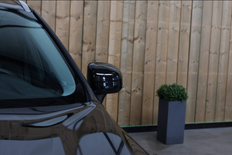 Volvo XC60 2.0 T6 Plug-in hybrid AWD Plus Bright *Pano*H/K*Camera*Trekhaak*