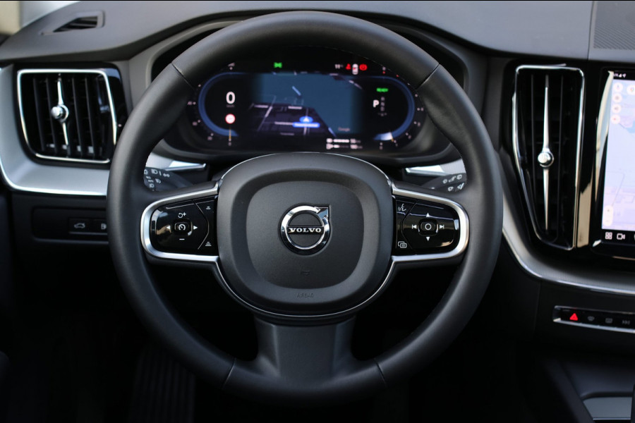 Volvo XC60 2.0 T6 Plug-in hybrid AWD Plus Bright *Pano*H/K*Camera*Trekhaak*