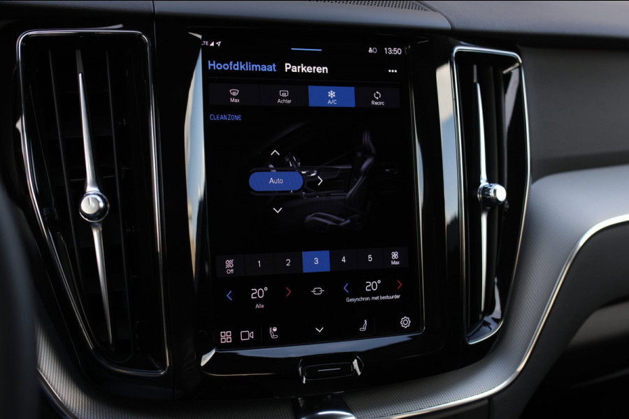 Volvo XC60 2.0 T6 Plug-in hybrid AWD Plus Bright *Pano*H/K*Camera*Trekhaak*