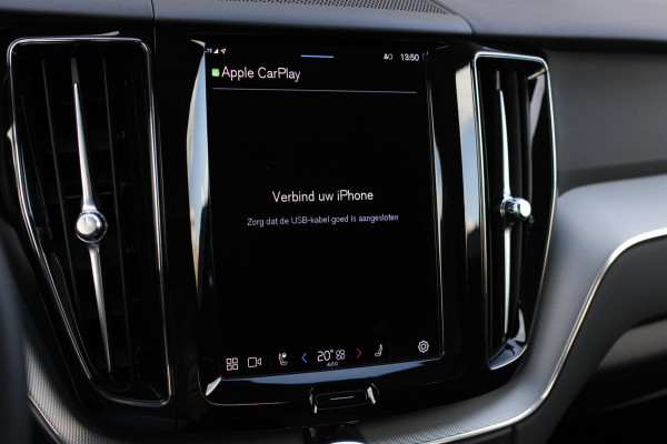 Volvo XC60 2.0 T6 Plug-in hybrid AWD Plus Bright *Pano*H/K*Camera*Trekhaak*