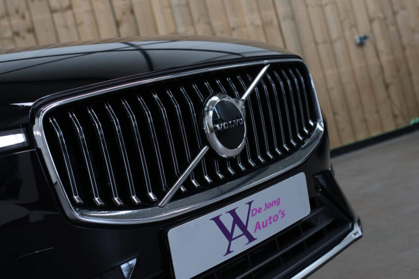 Volvo XC60 2.0 T6 Plug-in hybrid AWD Plus Bright *Pano*H/K*Camera*Trekhaak*