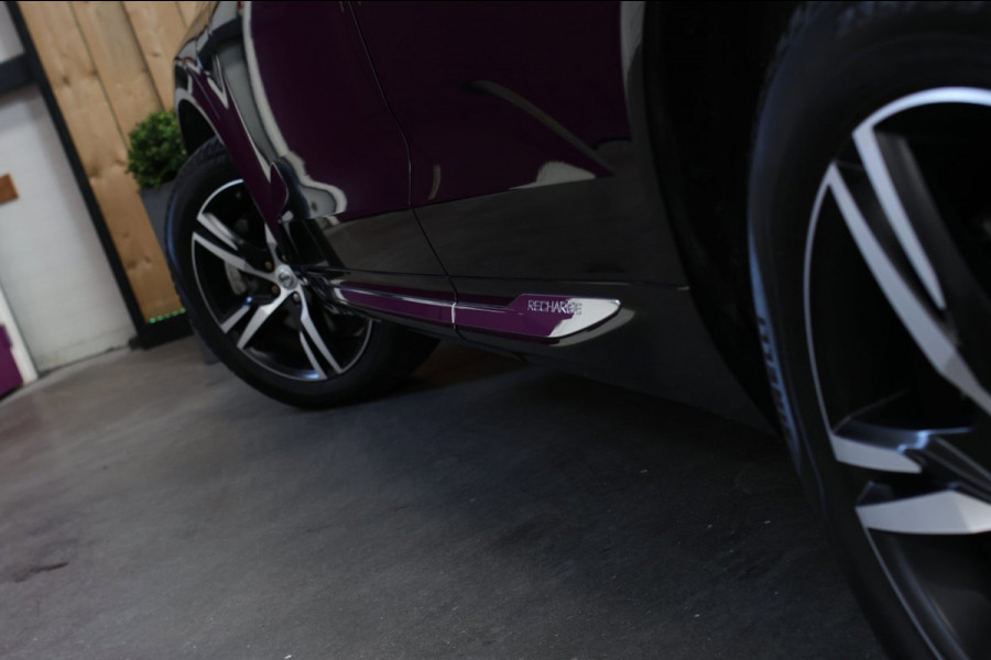 Volvo XC60 2.0 T6 Plug-in hybrid AWD Plus Bright *Pano*H/K*Camera*Trekhaak*