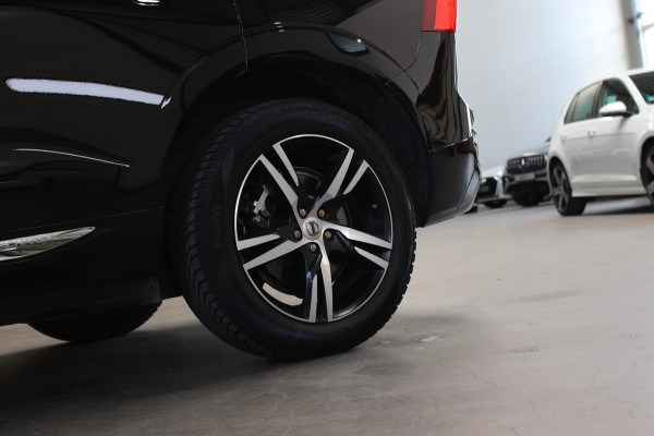 Volvo XC60 2.0 T6 Plug-in hybrid AWD Plus Bright *Pano*H/K*Camera*Trekhaak*