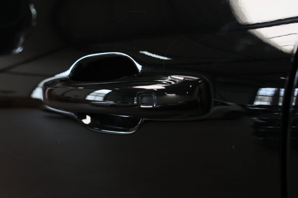 Volvo XC60 2.0 T6 Plug-in hybrid AWD Plus Bright *Pano*H/K*Camera*Trekhaak*