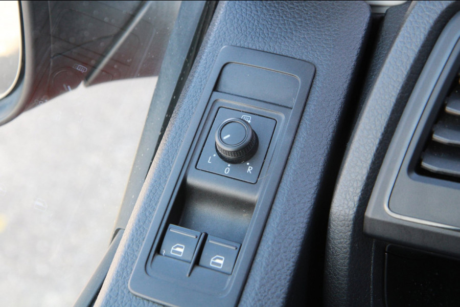 Volkswagen Transporter 2.0 TDI L1H1 Comfortline / 150PK Automaat / Klep / inrichting laadruimte