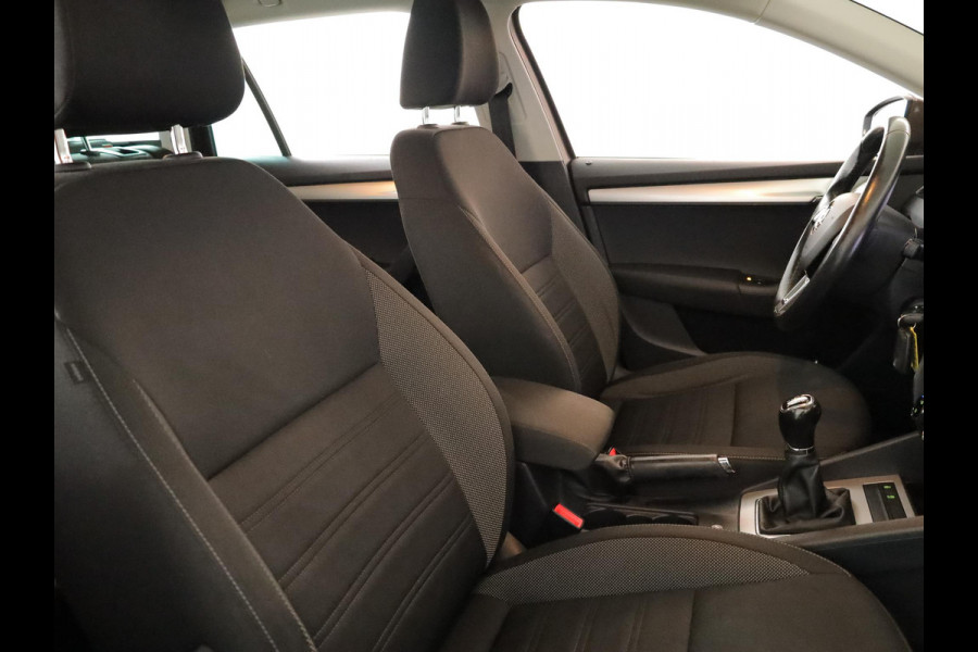 Škoda Octavia Combi 1.0 TSI Greentech Ambition Business 115pk 6bak| trekhaak| navigatie| LM-velgen| Parksensors achter