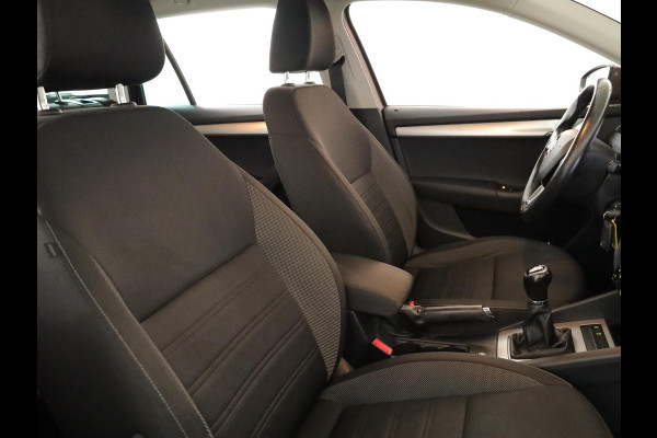 Škoda Octavia Combi 1.0 TSI Greentech Ambition Business 115pk 6bak| trekhaak| navigatie| LM-velgen| Parksensors achter