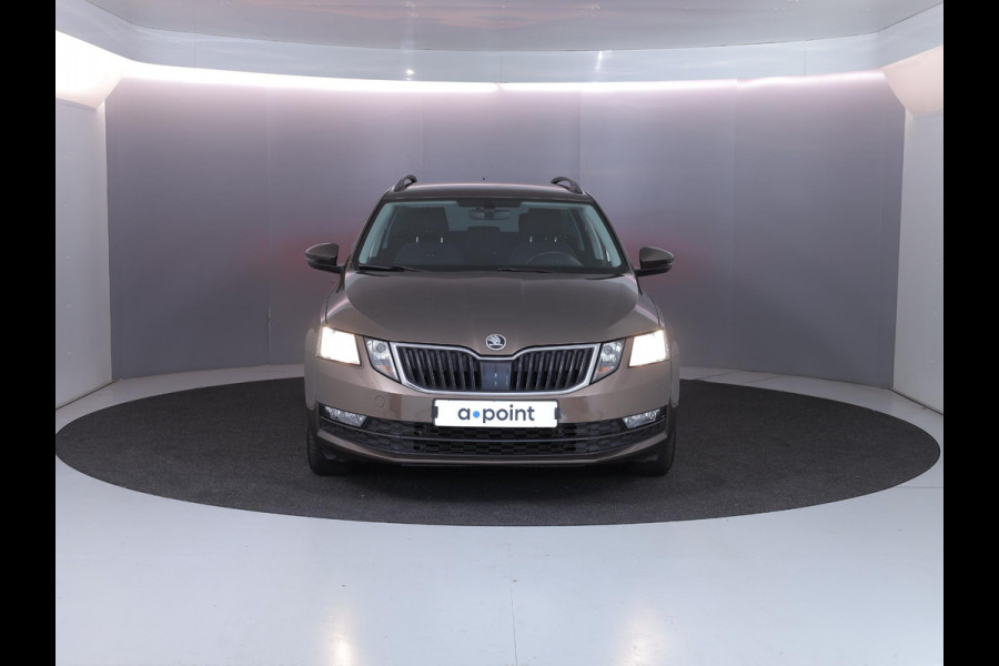 Škoda Octavia Combi 1.0 TSI Greentech Ambition Business 115pk 6bak| trekhaak| navigatie| LM-velgen| Parksensors achter