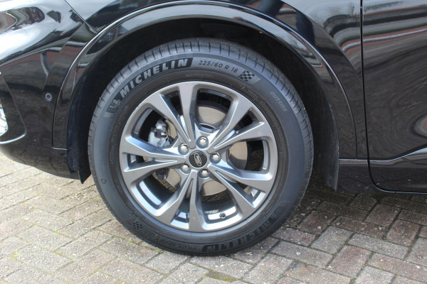 Ford Kuga 1.5 EcoBoost ST-Line X , 150pk 1800 Trekgewicht Cilmate control , Camera , Stoel,Stuur en Voorruit verwarming Navigatie , Trekhaak , Elek.verstelbare bestuurders stoel