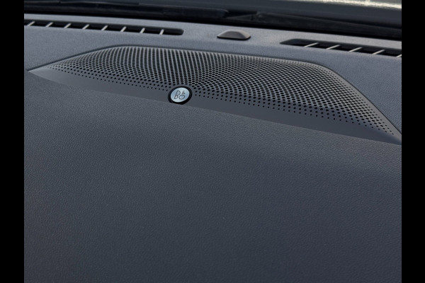 Ford Kuga 2.5 PHEV ST-Line X | Pano | Trekhaak | Adaptive Cruise | B&O Sound | Winter pack | Camera