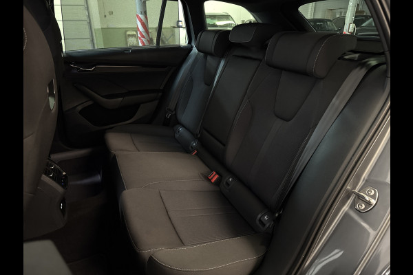 Škoda Octavia Combi 1.5 TSI MHEV 150PK DSG SPORTLINE BUSINESS CAMERA/NAVI/HEAD-UP/SFEERVERL.